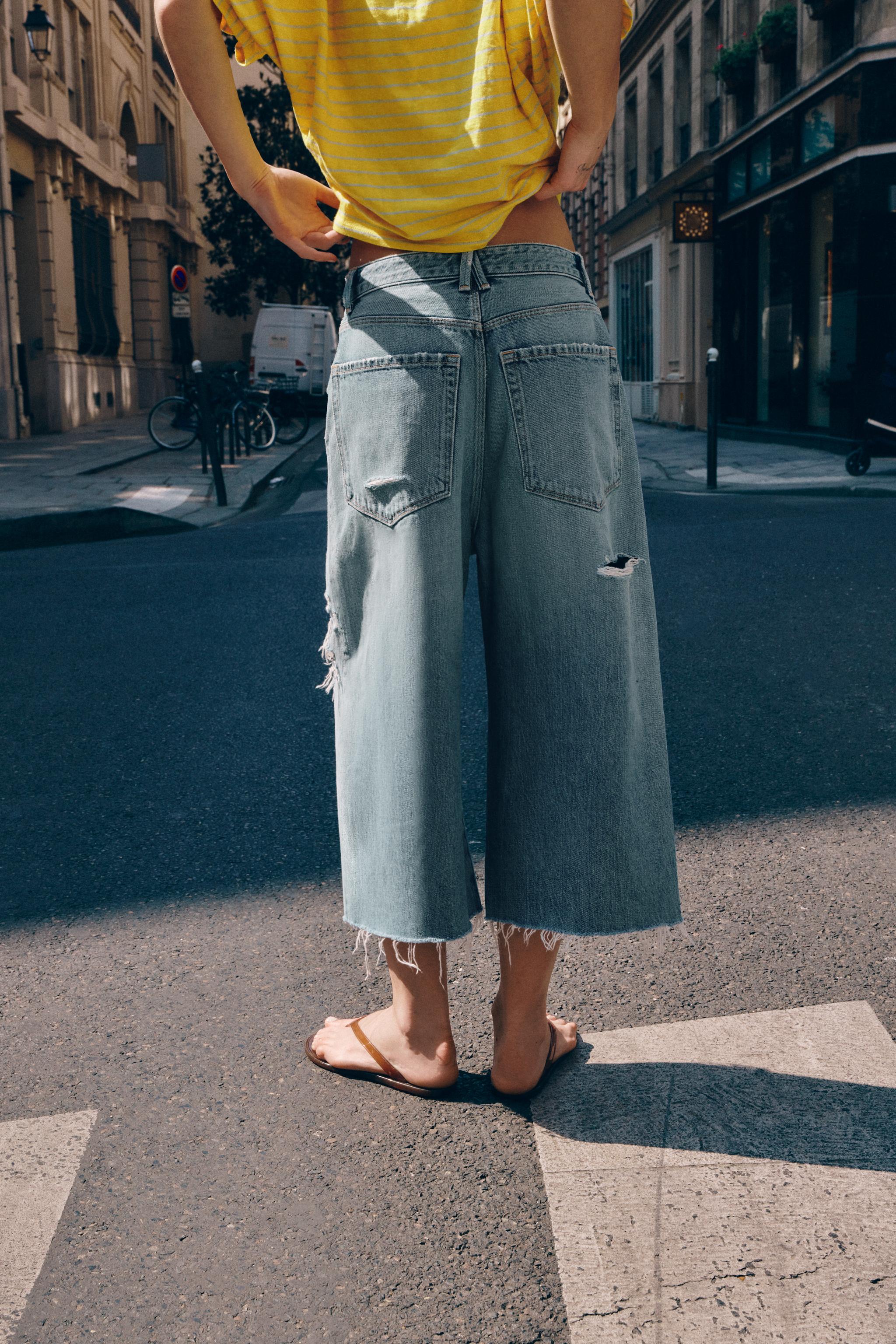 MID-RISE RIPPED BAGGY DENIM JORTS